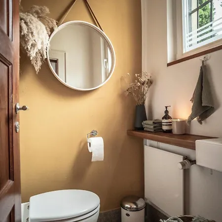 Exklusives In Lage Mit Pool, Sauna, Terrasse - Der Johannishof * Wurtzbourg