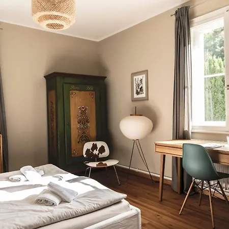 Exklusives In Lage Mit Pool, Sauna, Terrasse - Der Johannishof Wurzburg